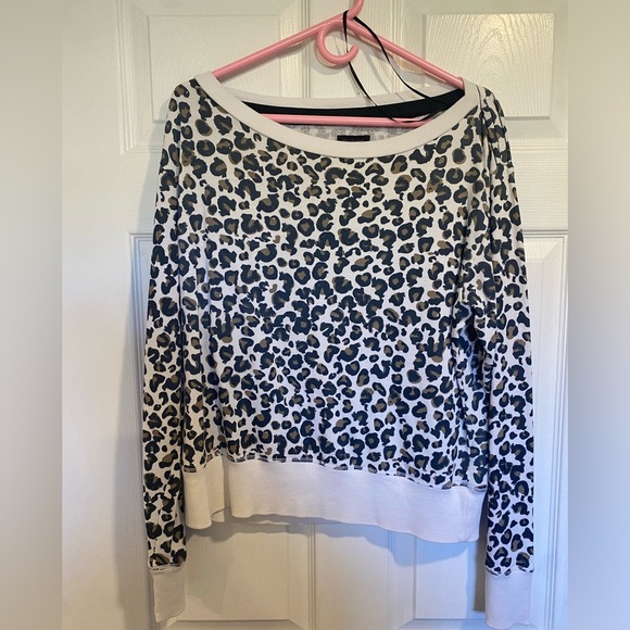 True Religion Leopard Boyfriend Pullover Size Large - Picture 4 of 9